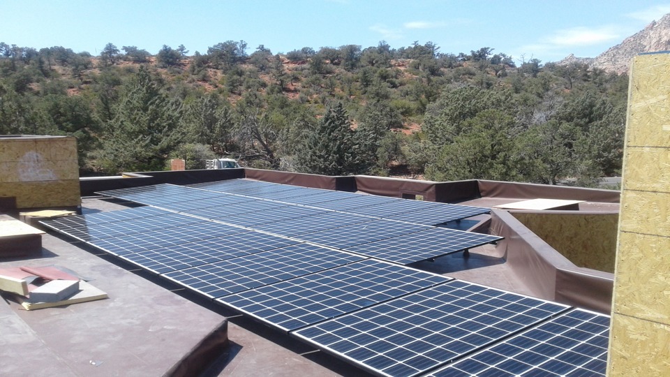 Solar Access Rights Across the United States solar-access-laws-arizona-roof-panels